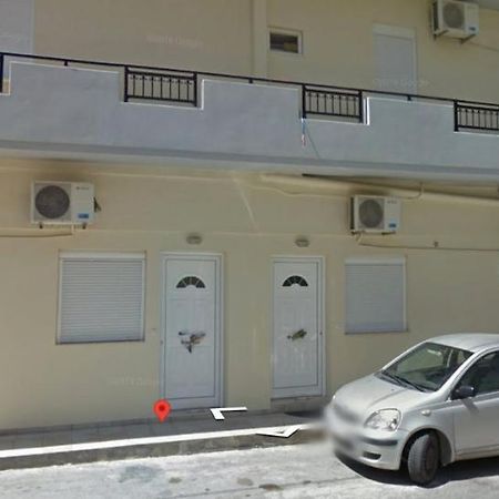 Warm Studio Apartment In Heraklion Екстер'єр фото